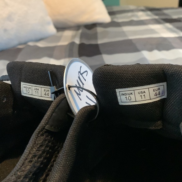 TrackSTAR Men’s Size 11 Cleats w/ Socks and Replacement Spikes - Picture 7 of 9